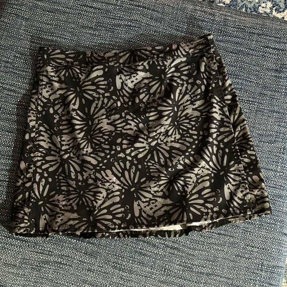 Rip Skirt XL gray and white, great condition!